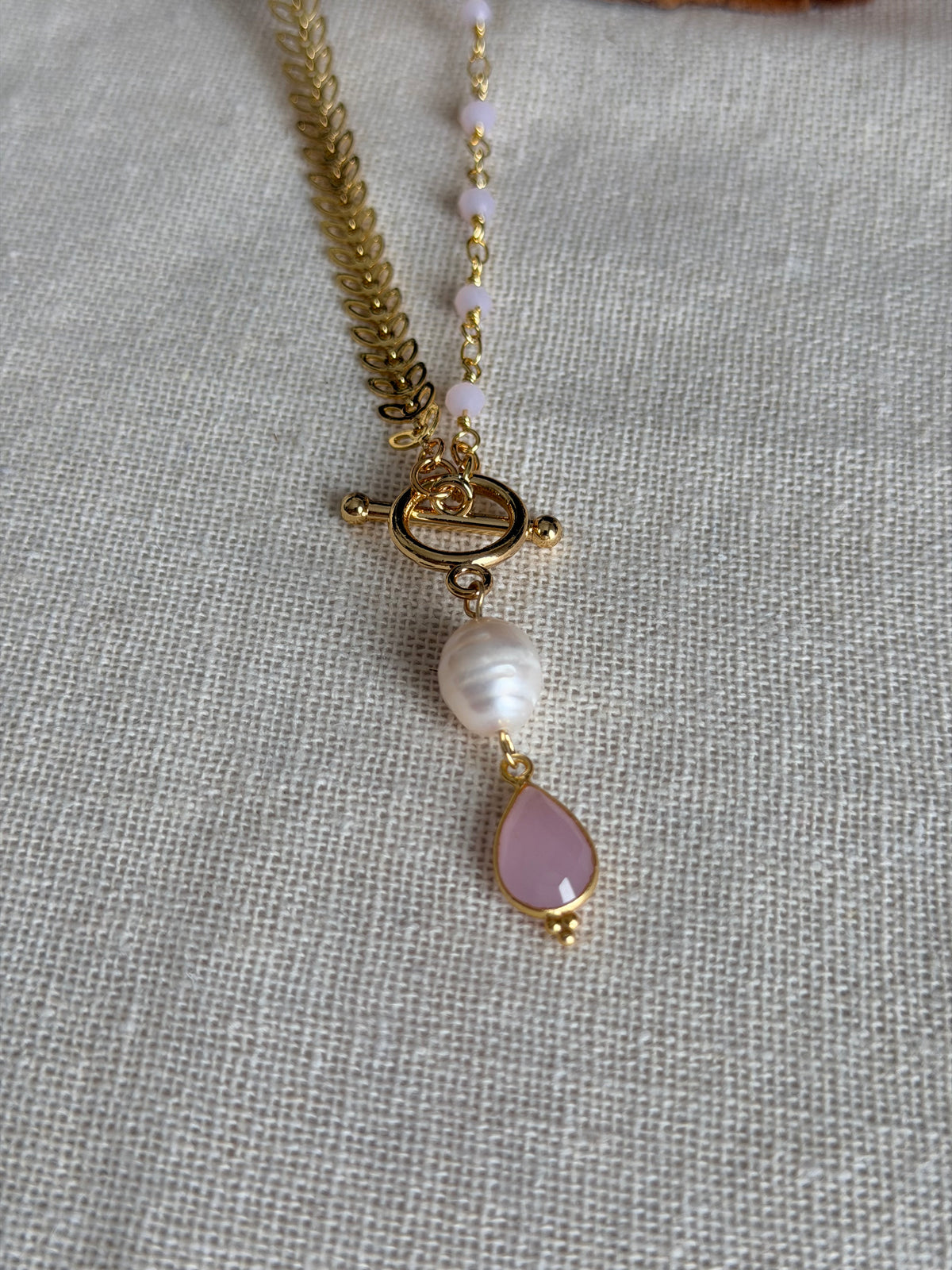 Vénus-ketting met rozenkwarts en zoetwaterparel
