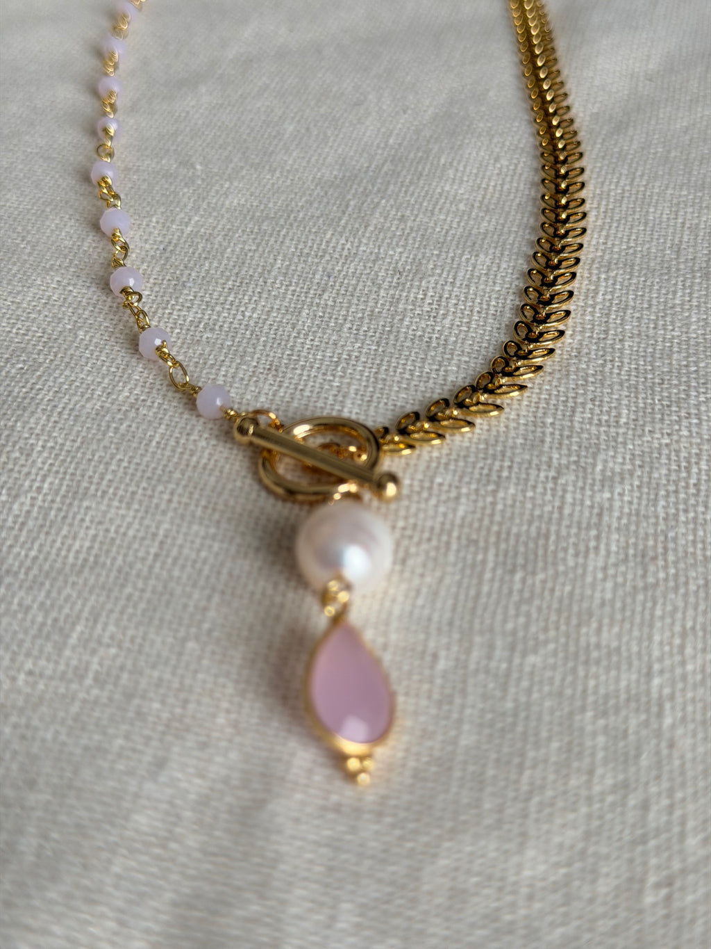 Vénus-ketting met rozenkwarts en zoetwaterparel