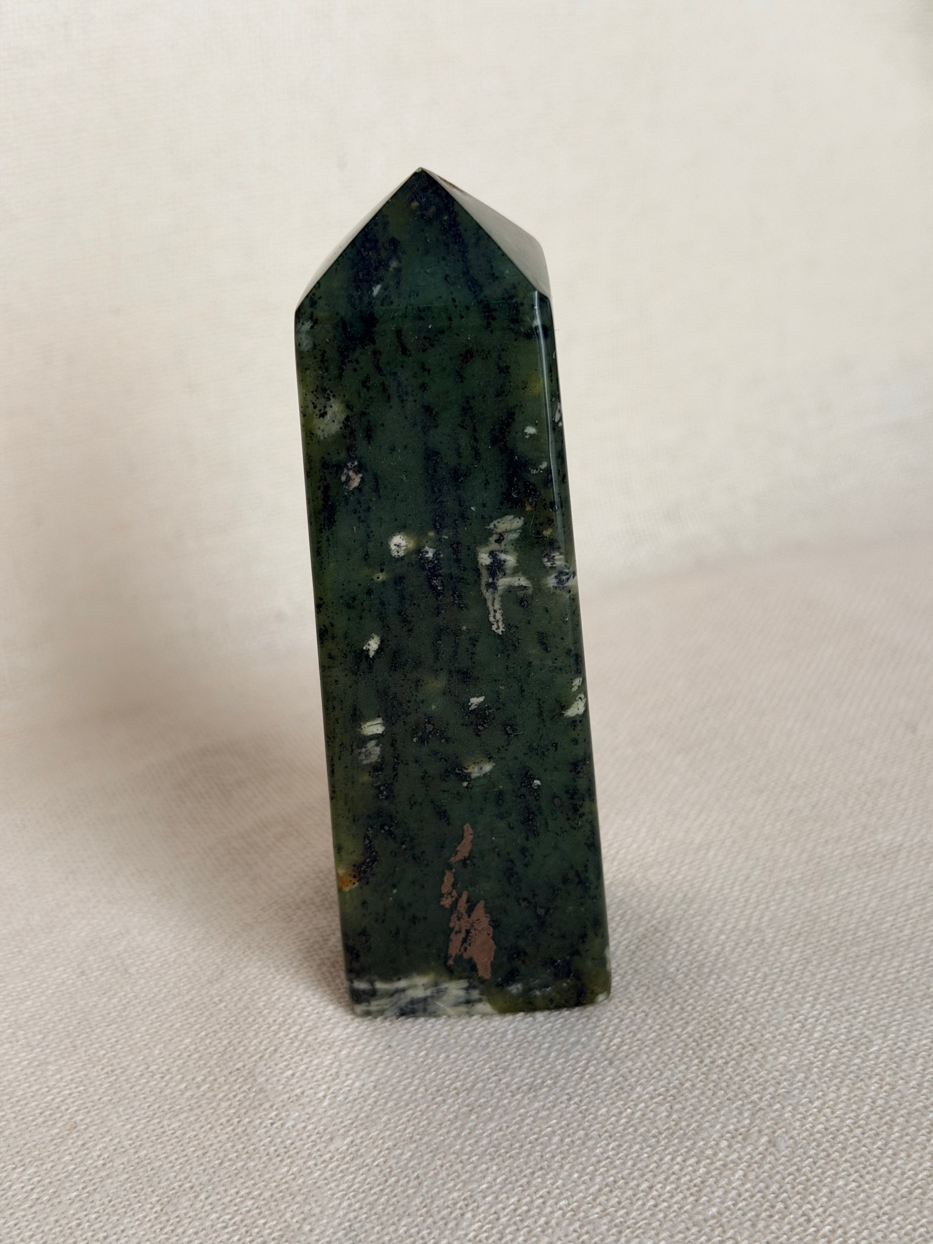 Groene jade punt