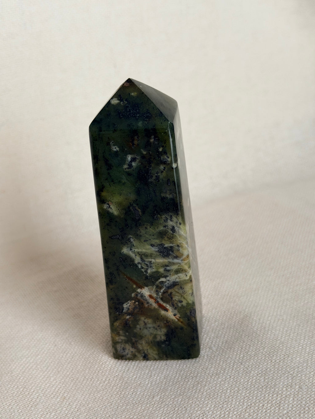Groene jade punt
