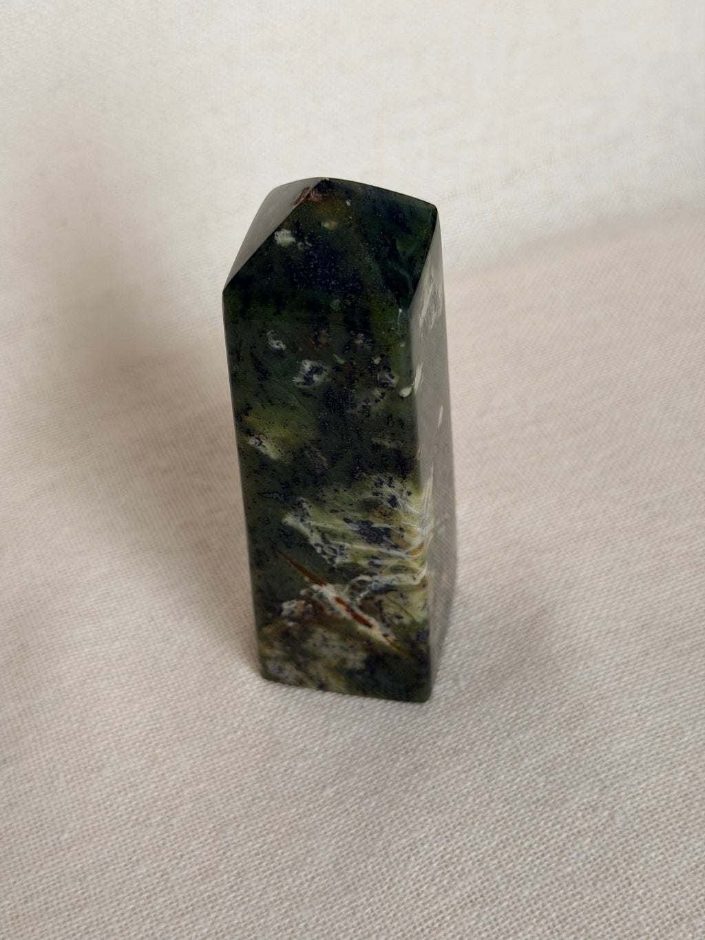 Groene jade punt