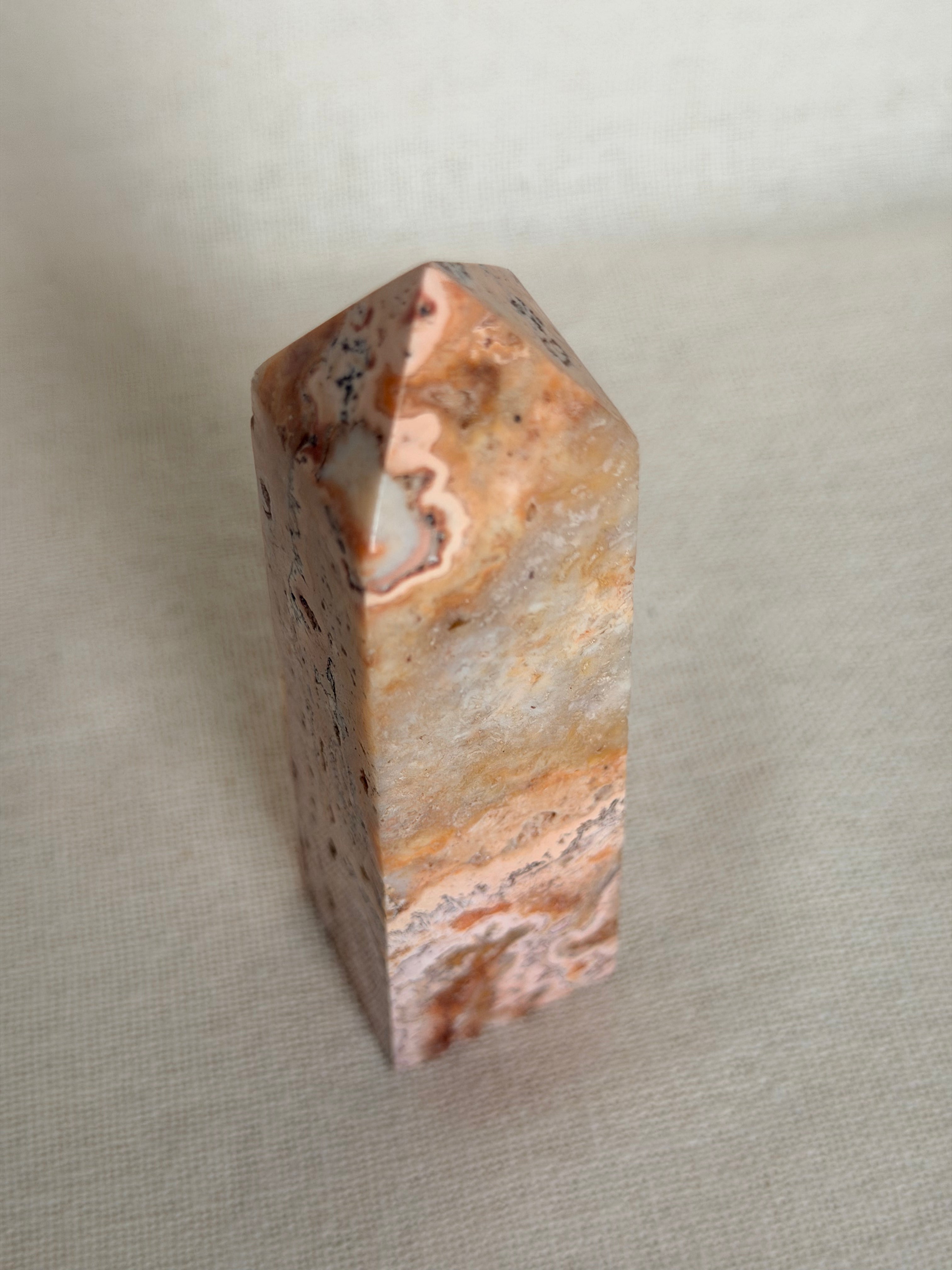 Roze Chalcedoon punt