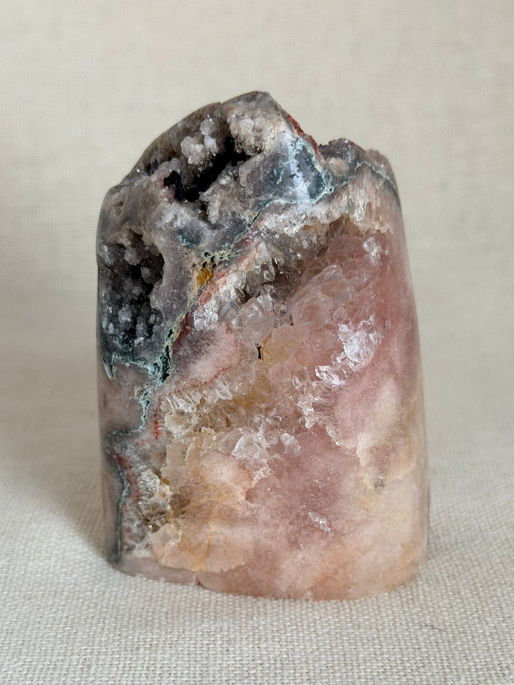 Roze Amethist Geode Freeform – Uniek exemplaar