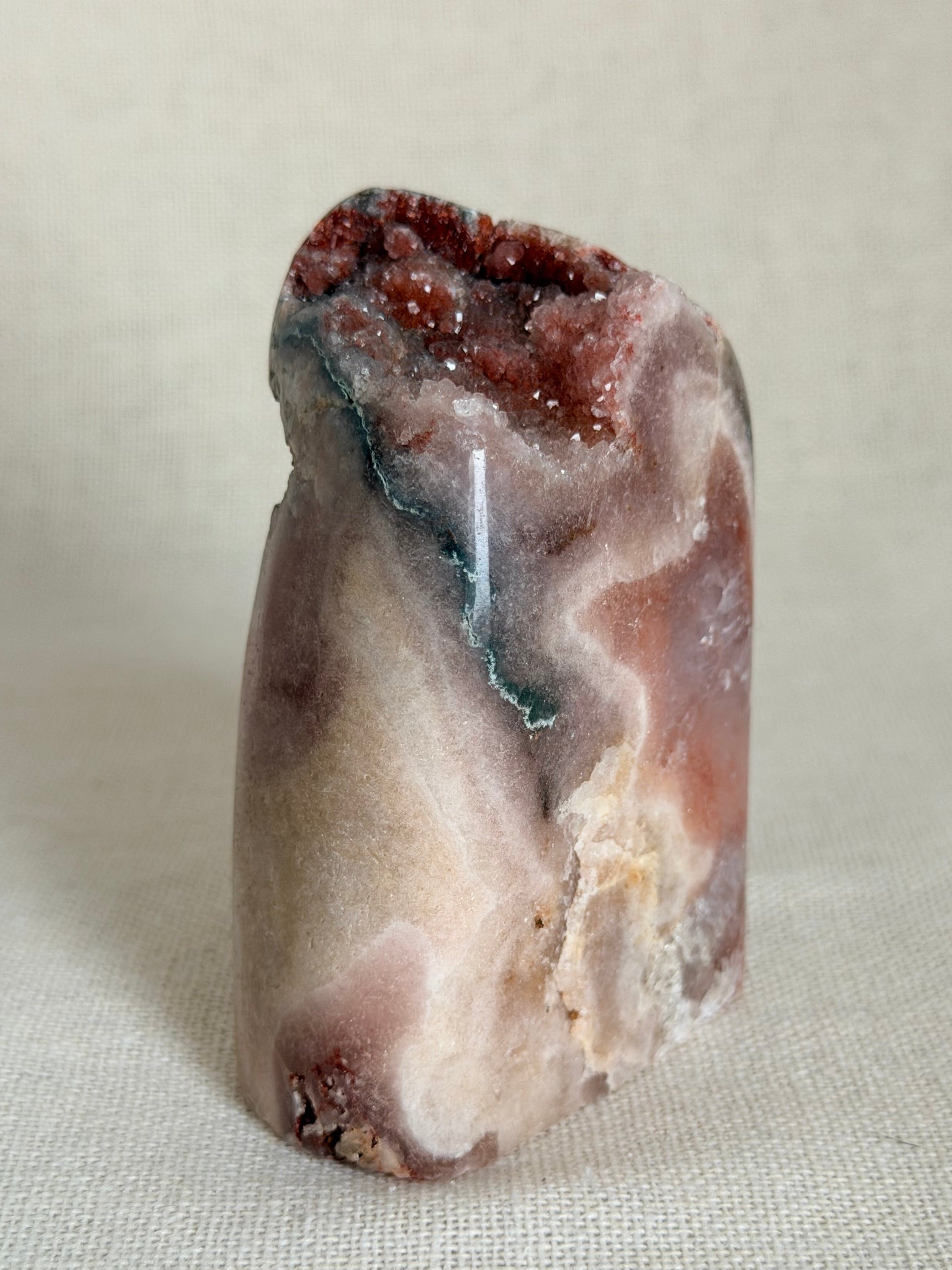 Roze Amethist Geode Freeform – Uniek exemplaar