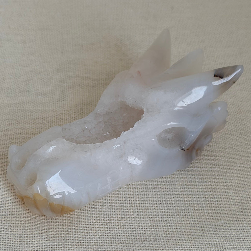 Witte Agaat Drakenkop met Bloemachtige Insluitsels – Uniek exemplaar