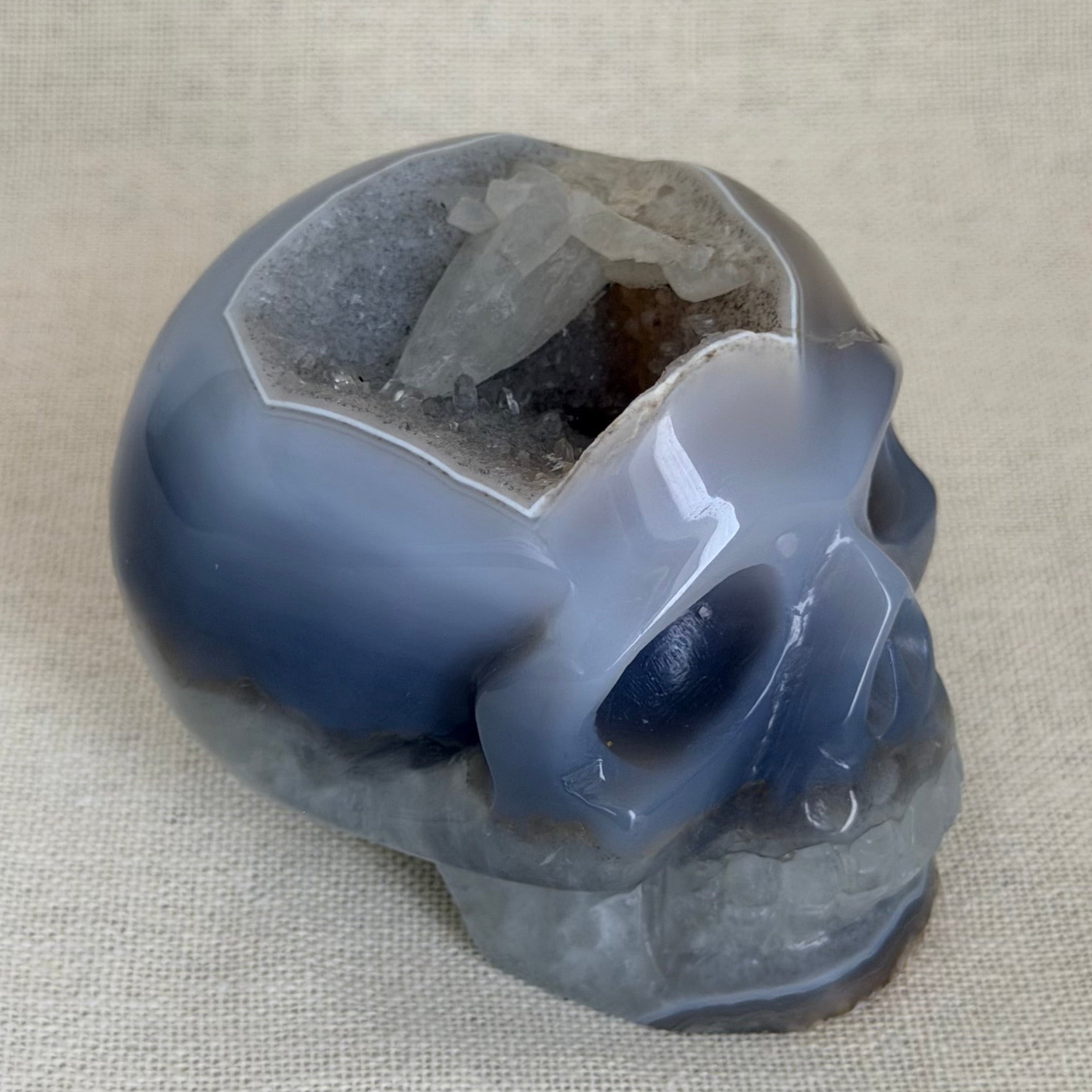 Agaat Schedel met Kwartsgeode – Uniek exemplaar