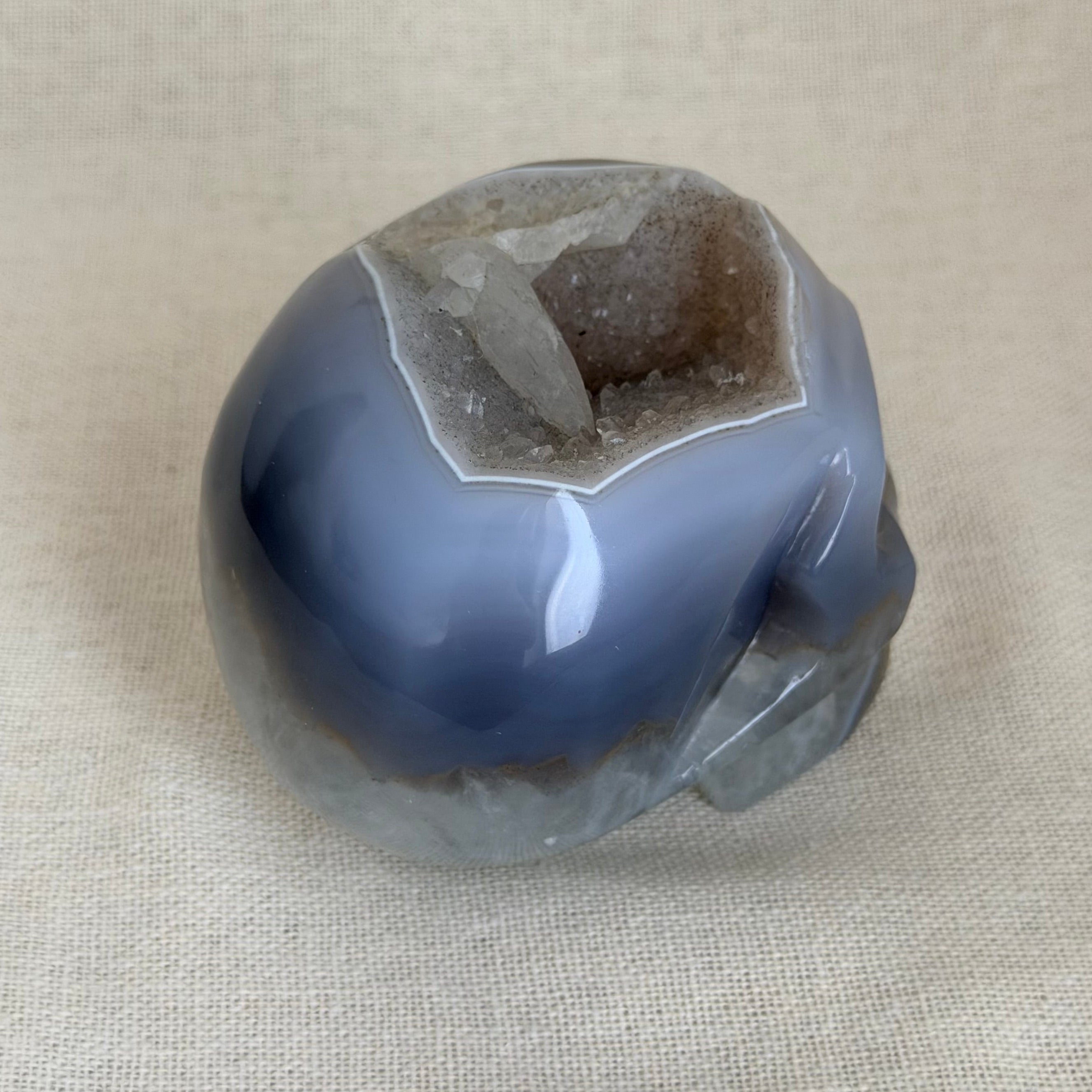 Agaat Schedel met Kwartsgeode – Uniek exemplaar
